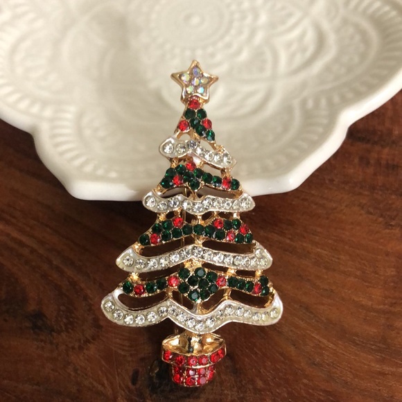 Christmas Tree Brooch Women Holiday Red &Green Rhinestone Brooch Corsages Scarf - Picture 2 of 5